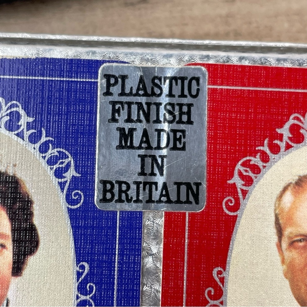 Vintage Queen Elizabeth II Silver Jubilee 1977 Waddington's Fine Playing Cards - Picture 12 of 12
